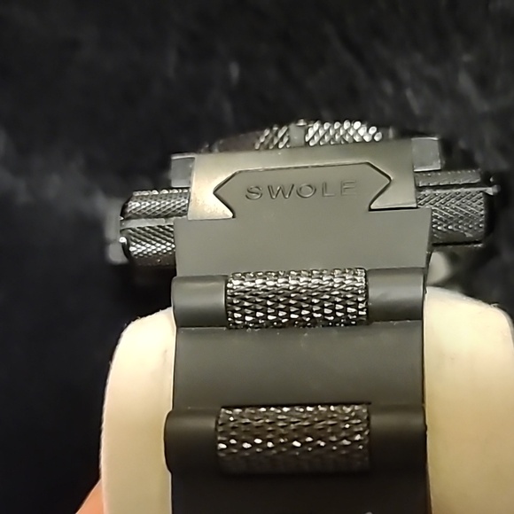 Swole, Thor 50mm blue faced watch with black rubberized band. Excellent cond. 💙 - Picture 6 of 8